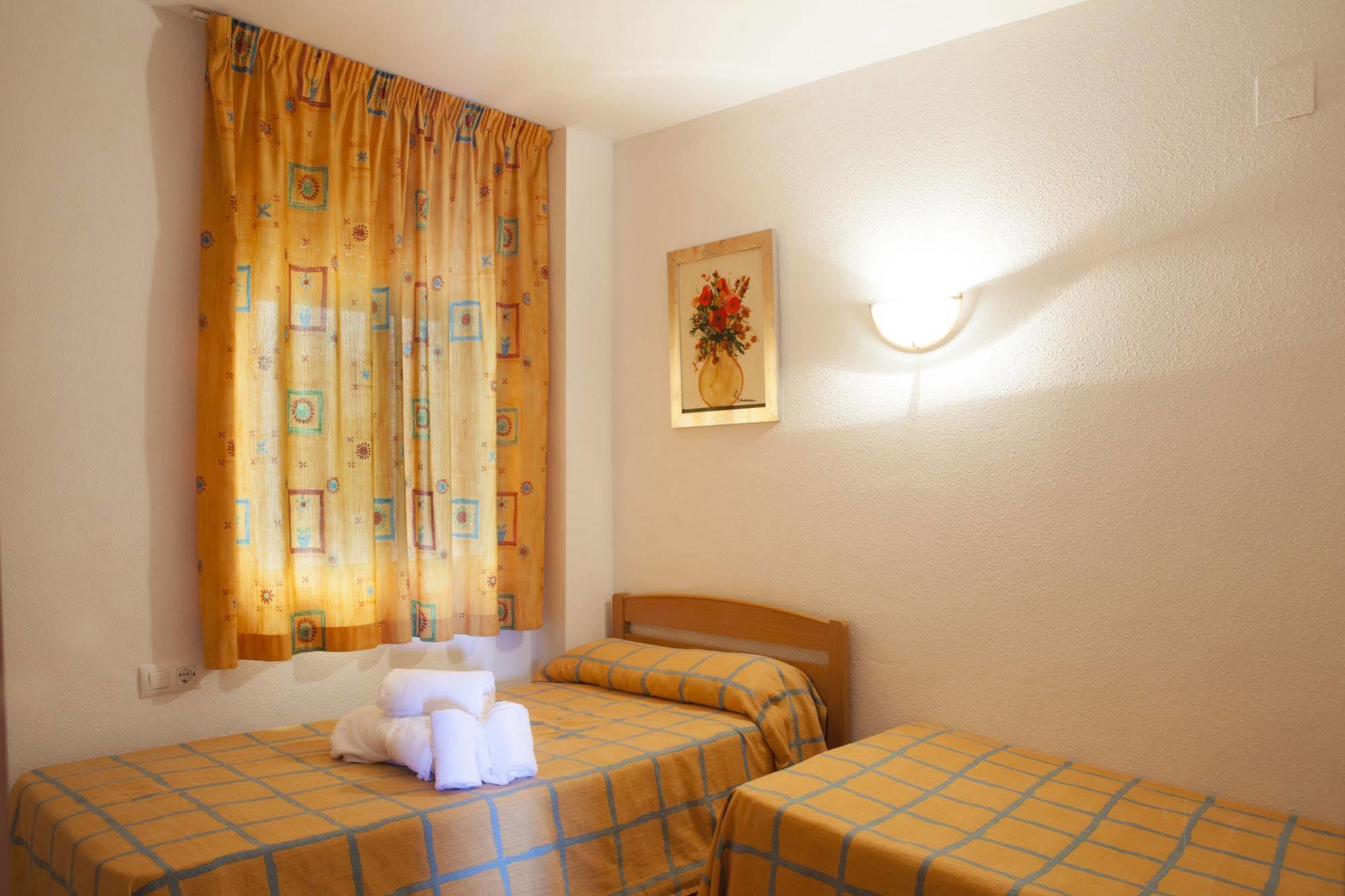 Ibersol Siesta Dorada Apartment Salou Luaran gambar